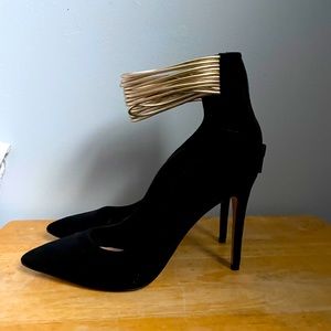 Black heels call it spring